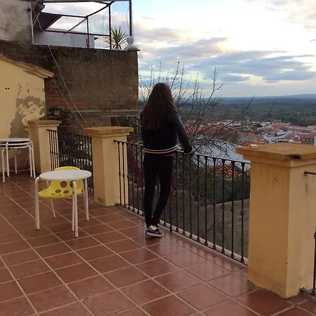 Alojamiento Rural Castillo De Kır Evi *